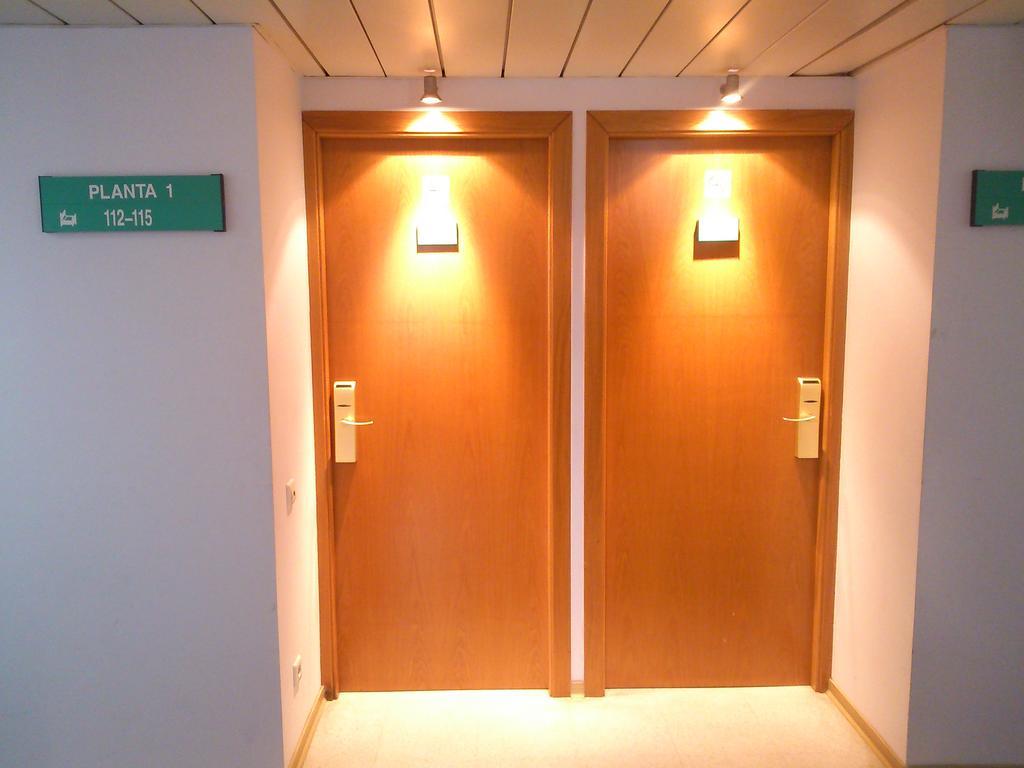 Hotel Montmeló Zewnętrze zdjęcie