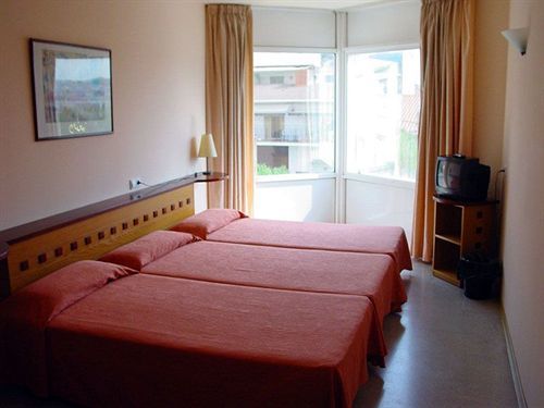 Hotel Montmeló Zewnętrze zdjęcie