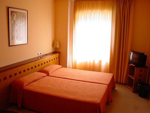 Hotel Montmeló Zewnętrze zdjęcie
